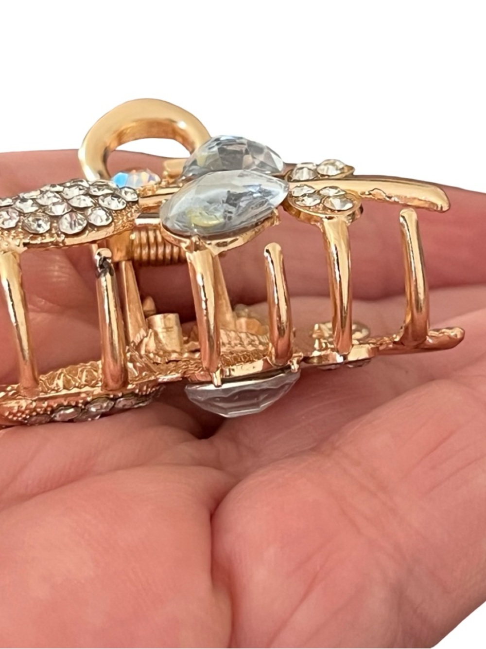Gold Crystal Flower Hair Clip - Elegant Women’s Jewelry FINAL PRICE DROP - Picture 3 of 5
